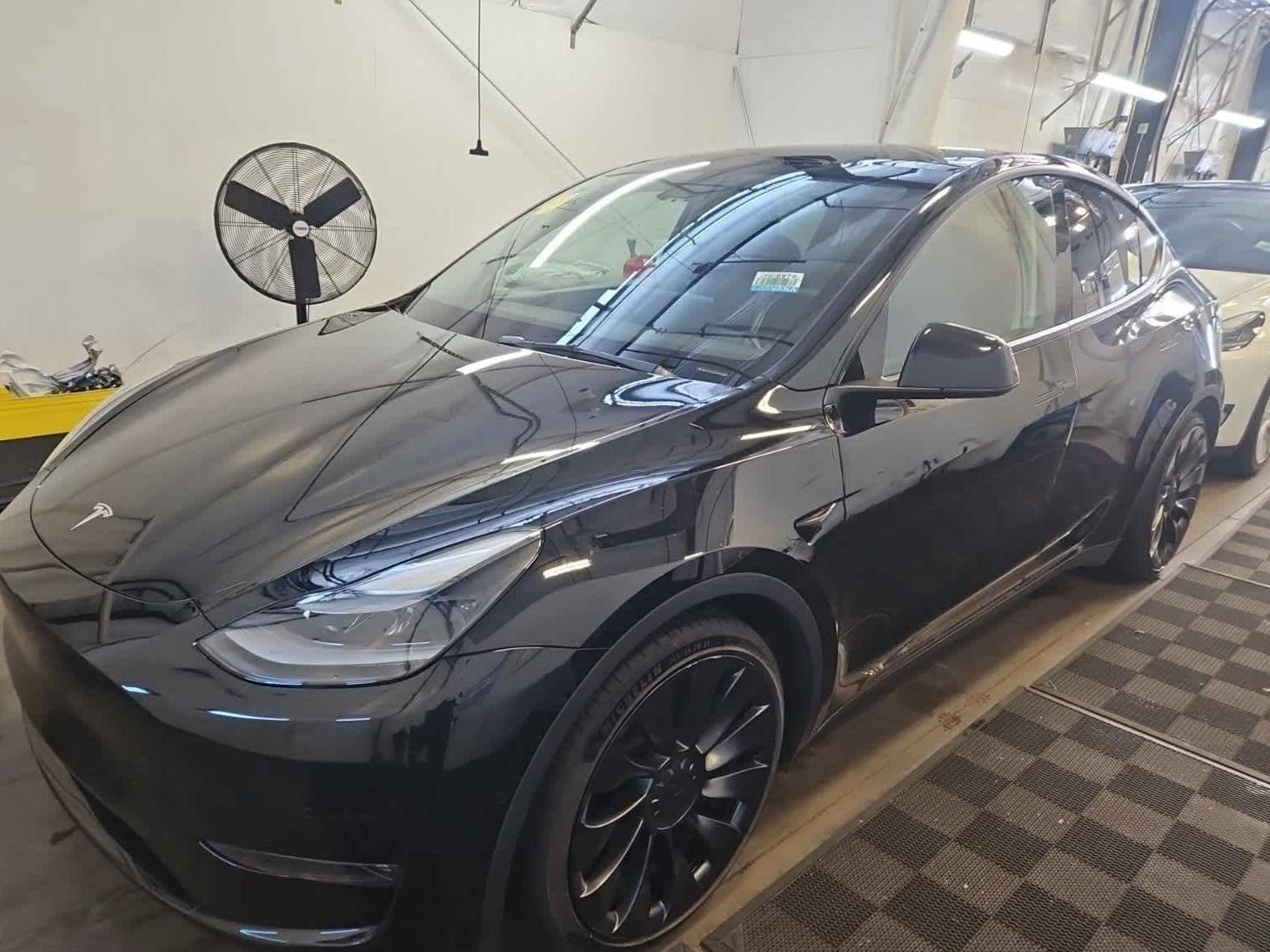 TESLA MODEL Y 2022 7SAYGDEF2NF339972 image